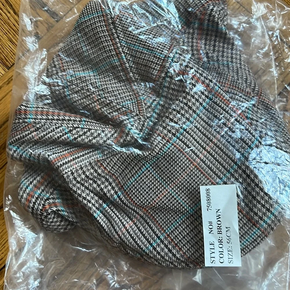 Plaid DRIVER CAP - Picture 10 of 10